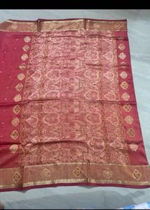 Elegant Silk Saree with Gold Weave