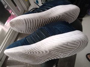 Men's Navy Blue Knit Sneakers 6-7 no