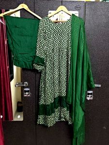 Stylish Green Kurta Set with Dupatta