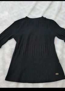 Black basic top