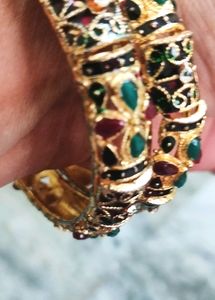 1gm Gold Jadau Kundan Set of 2