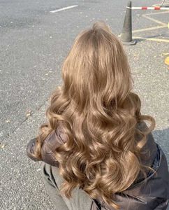 ♡ Long wavy dark blonde luxurious wig ♡