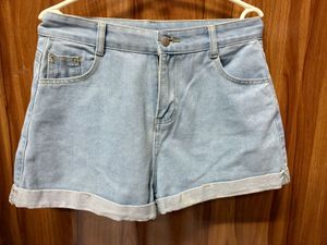 SAVANA Light Wash Denim Shorts