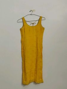Vibrant Yellow Kurta with multivolour dupatta 💐✨