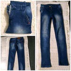 2 Jeans, Tops And Leggings Set