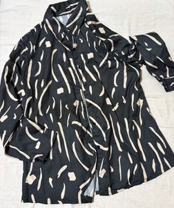 Abstract Print Button-Up Shirt