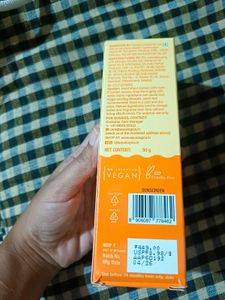 Aqualogica Glow Dewy Gel Sunscreen SPF 50