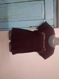 brown top