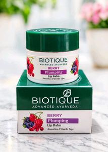 Biotique Berry Plumping Lip Balm