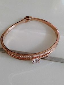 18k Rose Gold Bangle bracelet with Cubic Zirconia