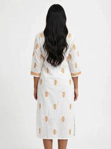 🌼✨ WHITE &amp; MUSTARD CHIKANKARI LONG KURTI