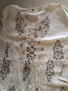 Printed White Top