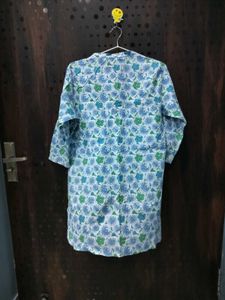 Blue &amp; White Printed Kurta