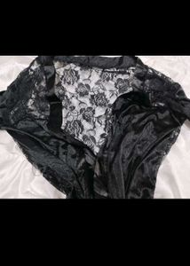 Elegant Black Lace Night Robe