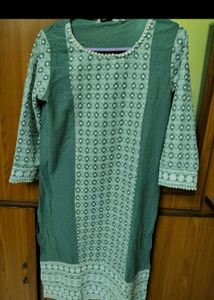 🔥Combo of 2 Chikankari Kurtis🔥