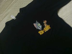 Tom &amp; Jerry Black Graphic Tee