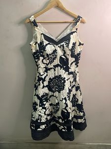 Chic Floral Print Sleeveless Dress