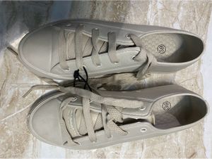 🔥 Brand New Stylish Beige Sneakers | Size 39