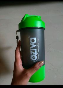 600ml Or 300ml Oziva  Shaker