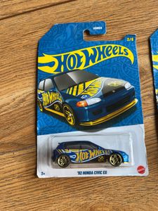 Hotwheels 4cars Combo