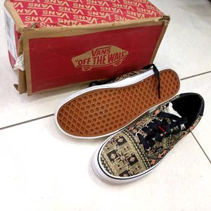 Vans The Wall Of Sneakers Fixed Price