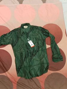 Men's Green Abstract Print Shirt