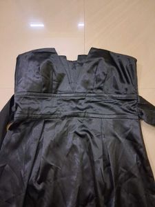 Elegant Black Strapless Mini Dress