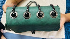 Chic Green &amp; White Crossbody Bag