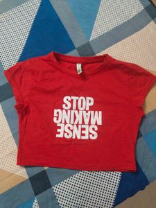 Red Cropped T-Shirt "Stop Making Sense"