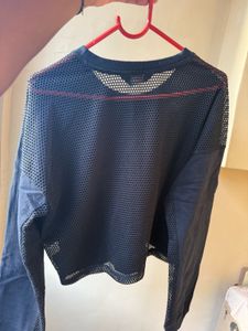 Stylish Cropped Sweatshirt