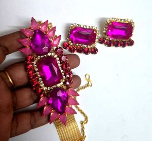 Stunning Pink Gemstone Jewellery Set