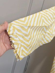 unused Fresh Yellow Striped Kurta with