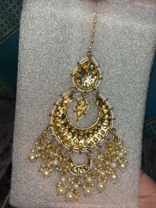 Elegant Pearl &amp; Kundan Maang Tikka