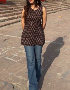 Floral Print Sleeveless Kurta Top