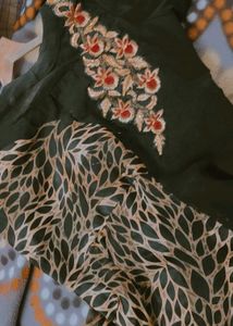 Elegant Green Embroidered Kurta