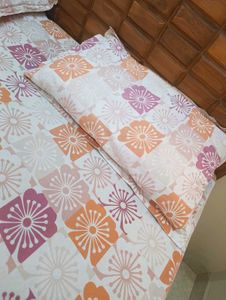 Floral Bedsheet with 2 pillows