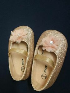 Sparkly Gold Flats⭐
