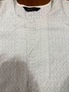Elegant White Chikankari Kurta
