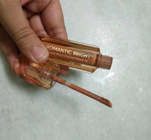 Romantic Bright Liquid Lipstick