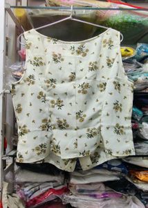 Floral Print Sleeveless Button-Up Top