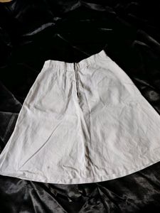 Korean White Denim Skirt Size Small