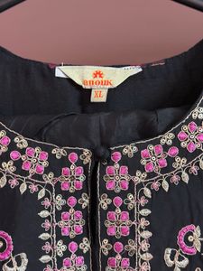 Black Embroidered Kurta Set with Pink Dupatta