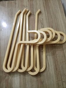 Cream colour multi purpose hangers 🤍💛