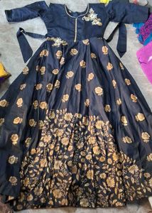 Elegant Navy Blue Floral Ethnic Gown