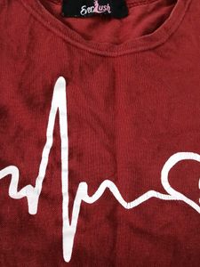 Maroon Graphic Print T-shirt