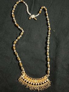Elegant Floral Statement Necklace