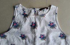 DressBerry cute floral kurti top 🤍