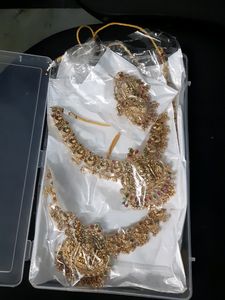 Brand New Semi Bridal Antique Set