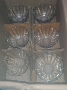 Set of 6 Vintage Dessert Bowls