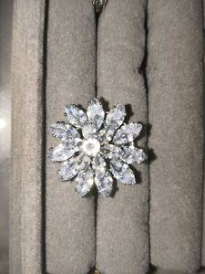Sparkling Floral Statement Ring